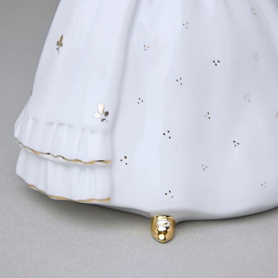 Dívka s kloboukem a růžemi 12 x 14 x 19 cm, Bílá + zlato + saxe, Porcelánové figurky Duchcov