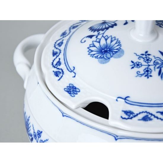 Soup tureen 3,5 l, Thun 1794, Carlsbad Porcelain, NATALIE Onion Pattern