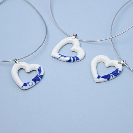Necklace: Heart Onion Pattern (White), Porcelain Jewels Studio Mallys