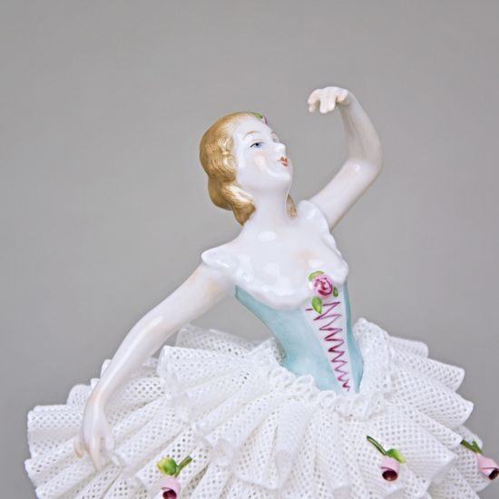 Dancer With Lace, Kurt Steiner, 19 x 11,5 x 9 cm, Porcelain Figures Unterweissbacher