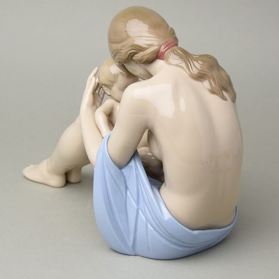 My dearest one, 33 x 15 x 23 cm, NAO Porcelain figurines