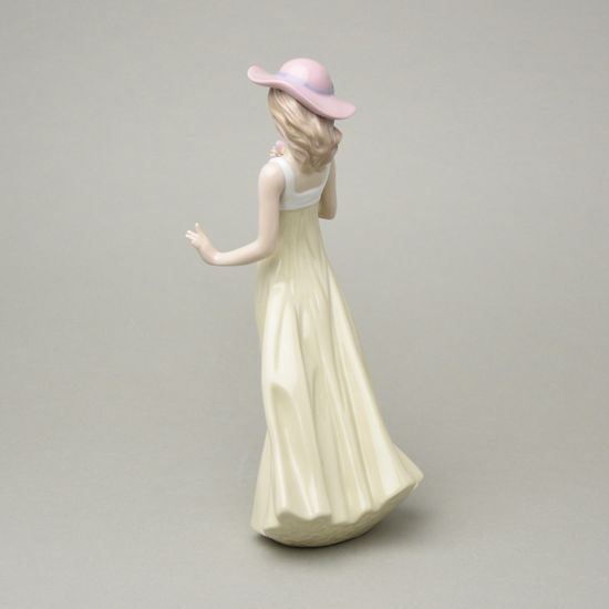 Gentle breeze, 25 x 15 cm, NAO porcelain figures