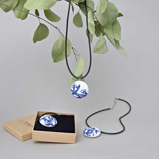 Náhrdelník: Duté kolečko 38 mm, Kvetoucí kaktus, černá pryž, Porcelánové šperky Ateliér Mallys