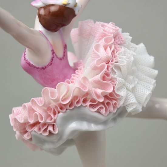 Ballerina with lace 18 x 12 x 23 cm, Kurt Steiner, Porcelain Figures Unterweissbacher