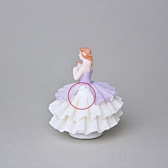 Panenka s krajkovou sukní, 1 - Fialová, CHYBÍ KOUSEK SUKNĚ, 8 x 8 x 9 cm, figurky Duchcov