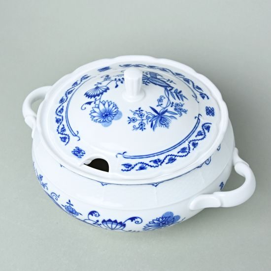 Soup tureen 2,5 l, Thun 1794 Carlsbad porcelain, Natalie - Onion Pattern