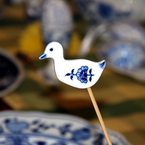 Easter decoration Goose on skewer , 5,6 x 5,1 cm, Original Blue Onion Pattern