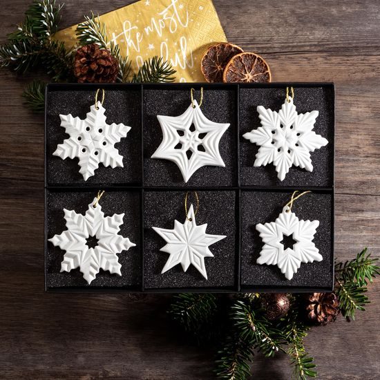 Christmas decoration set, 6 pcs., Snowflakes, bisque porcelain, Unterweissbacher Werkstätten für Porzellankunst