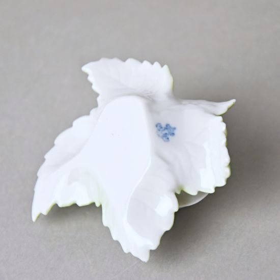 Růžička s malým poupátkem na stůl - bílá 7 x 7 x 4 cm, Porcelánové figurky Unterweissbacher