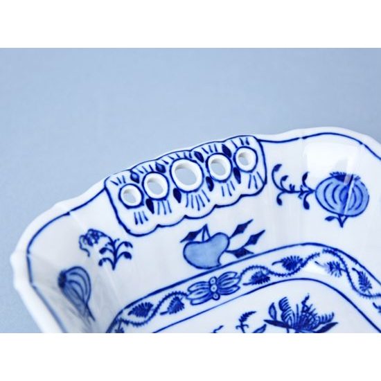 Pierced rectangular dish 19 cm, Original Blue Onion Pattern