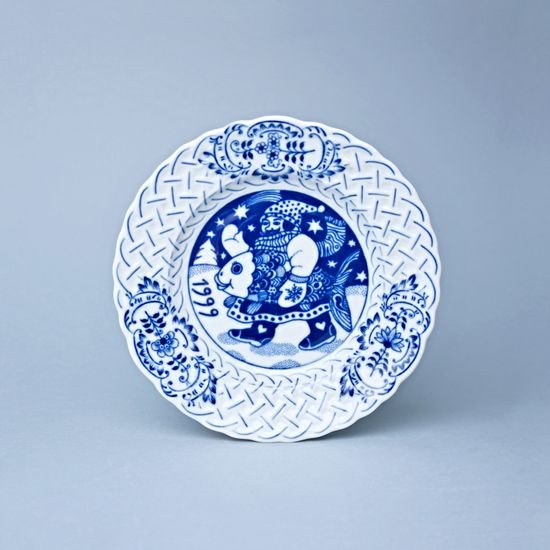 Annual plate 1999 18 cm, relief, Original Blue Onion Pattern