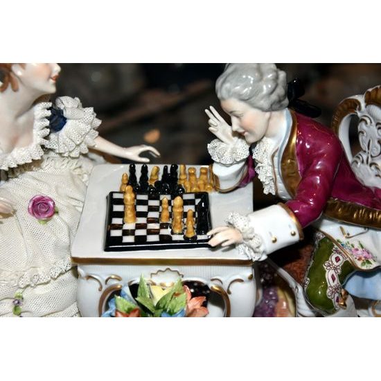 Šachová hra (dáma s krajkou) 30 x 20 cm, Porcelánové figurky Unterweissbacher