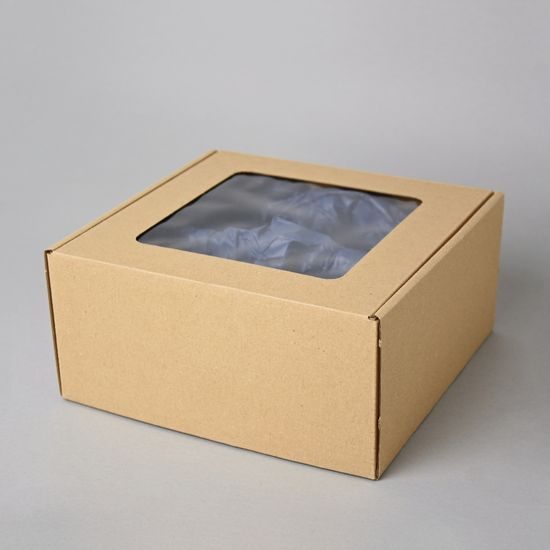 Gift box with a window, 22 x 20,3 x 10,3 cm