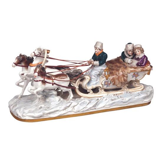 Na saních v Petrohradě 36 x 16 x 18 cm, Prof. Otto Poertzel, Porcelánová manufaktura Scheibe-Alsbach