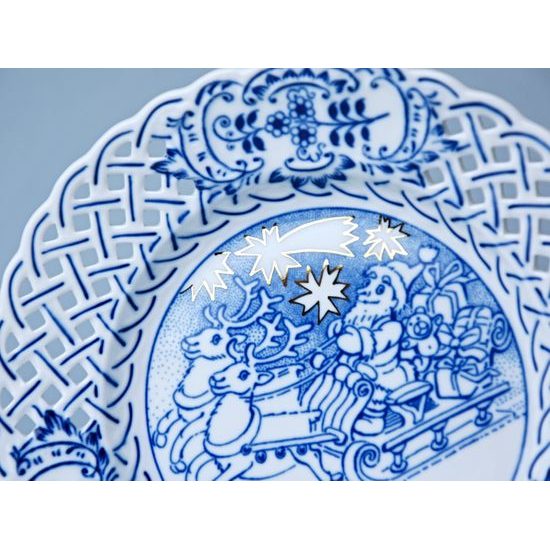 Annual plate 2005 18 cm, perforated, Original Blue Onion Pattern