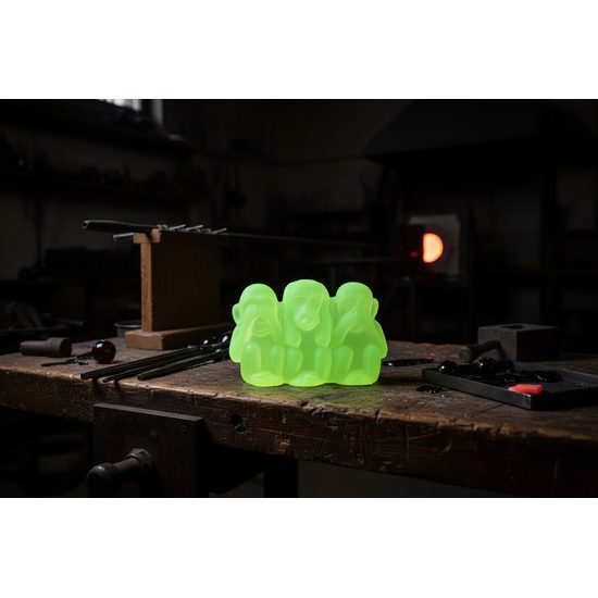 Three monkeys (uranium glass), Glassworks Janov