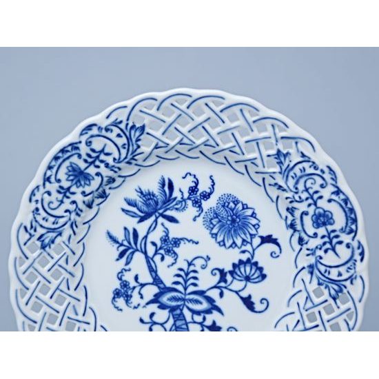 Plate perforated 15 cm, Original Blue Onion patterm QII