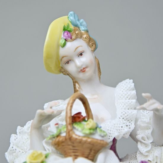 Flowergirl 14 x 8 x 17 cm, Kurt Steiner, Porcelain Figures Unterweissbacher