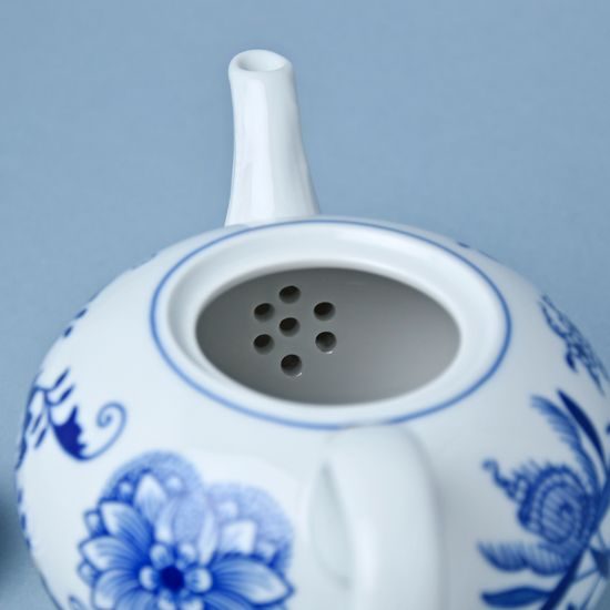 Tea pot with a Strainer 0,65 l, Original Blue Onion Pattern, QII