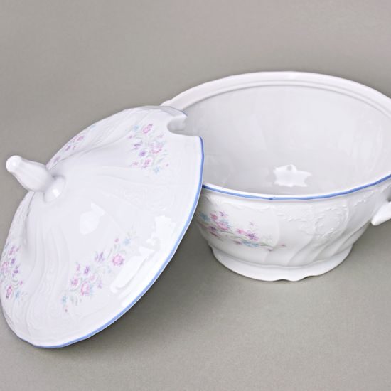 Soup tureen 2,5 l, Thun 1794 Carlsbad porcelain, BERNADOTTE blue-pink flowers