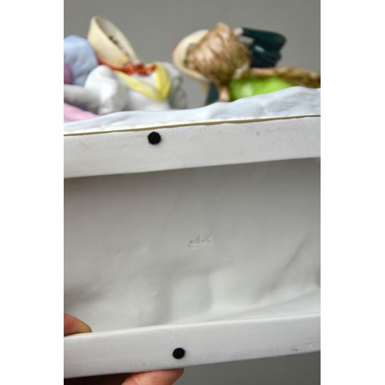 Ice-sport 32 x 13 x 25 cm, Felix Zeh, Porzellanmanufaktur Scheibe-Alsbach