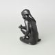 Dívka s ptáčkem a copem 18,5 x 12 x 12 cm, fond černý, Porcelánové figurky Duchcov