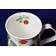 Lesní jahody: Hrnek Lancaster 320 ml, anglický kostní porcelán, Roy Kirkham