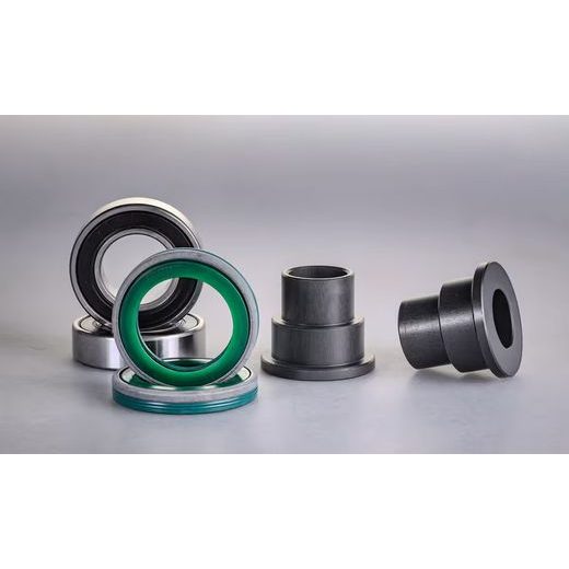 WHEEL SEALS KIT WITH SPACERS AND BEARINGS SKF VKWB-R-20-HD-A ZADAJ