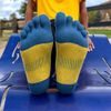 Prstové ponožky Injinji Run NoShow Coolmax royal yellow
