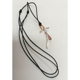 Přívěsek Sampaoli Bent Axe BR-GO-BR red black rope
