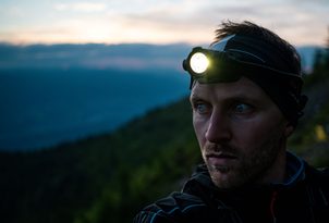 Svítíš? aneb Jak vybrat čelovku na sport