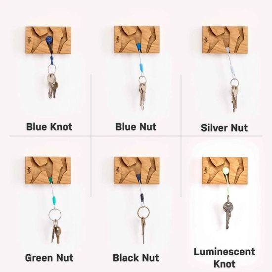 Věšák na klíče Fujfuj Mini 2 Oak Wood Blue Nut