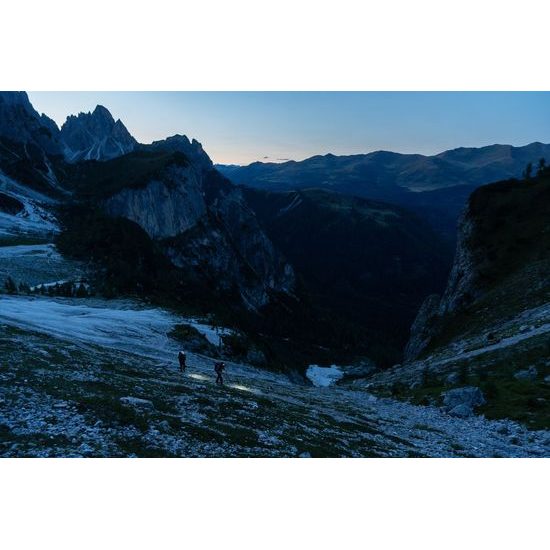 Čelovka Petzl Actik Core 2025 červená