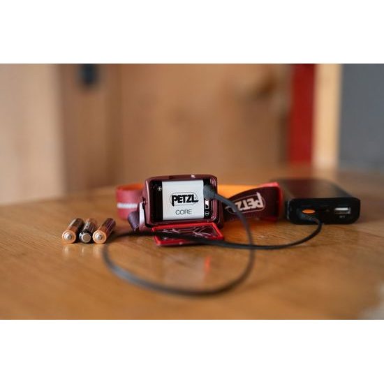 Čelovka Petzl Actik Core 2025 zelená