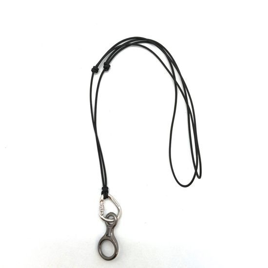 Přívěsek Sampaoli Carabiner & Eight BR-RH-RU black string