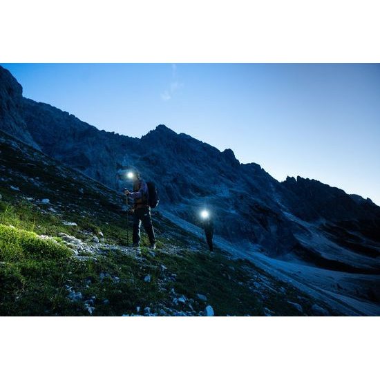 Čelovka Petzl Actik 2025 černá