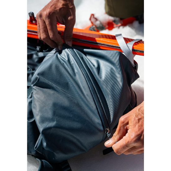 Batoh Blue Ice Firecrest 38l dark slate