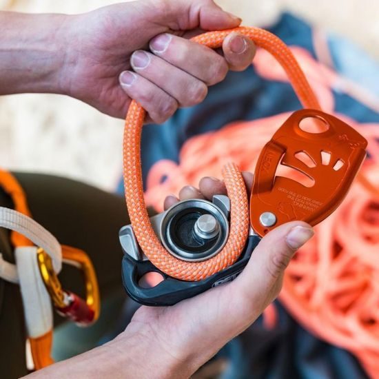 Jistící brzda Petzl Neox orange