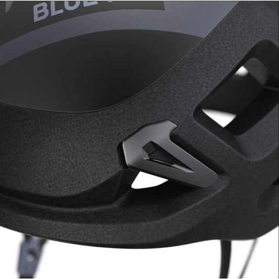 Přilba Blue Ice Blast black