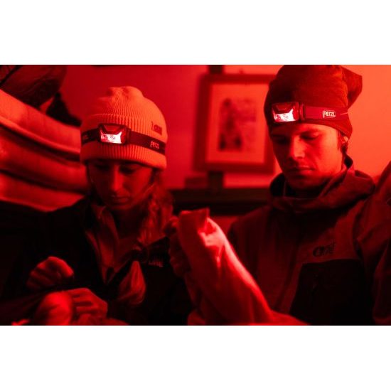 Čelovka Petzl Actik 2025 červená