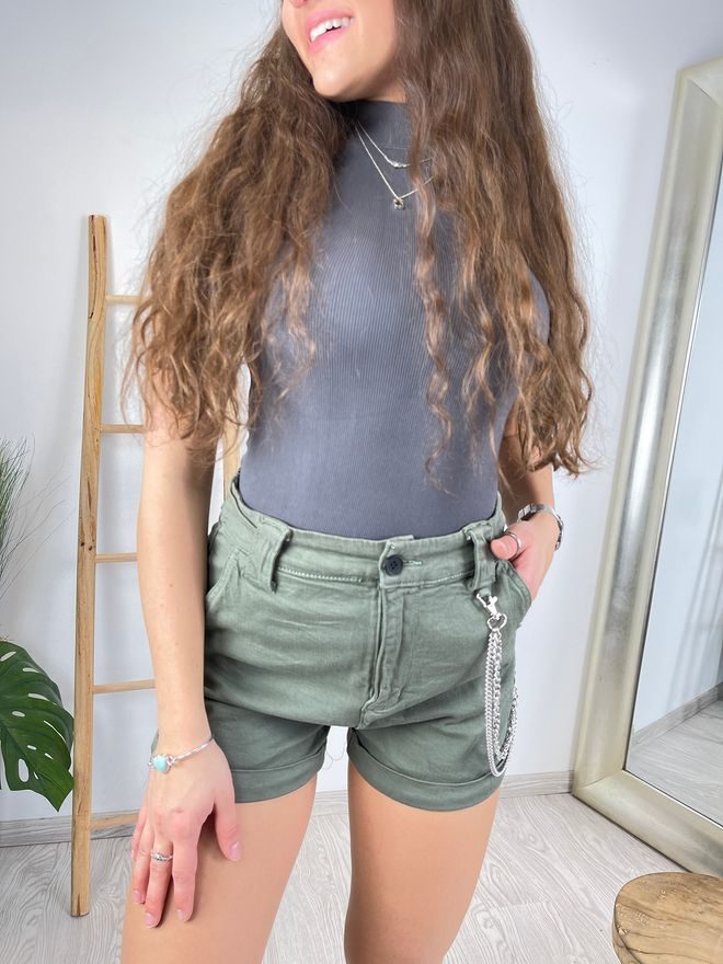 Džínové kraťasy s řetízkem khaki