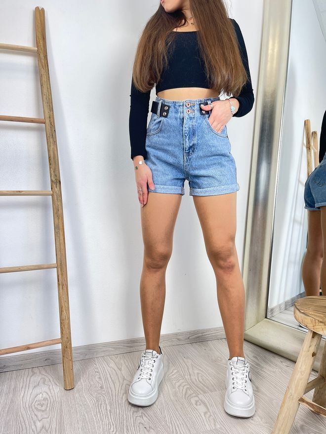 Džínové kraťasy s vysokým pase a páskem se cvočky modré