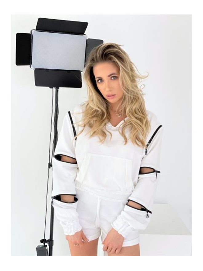 Tepláková souprava s kraťasy, bílá