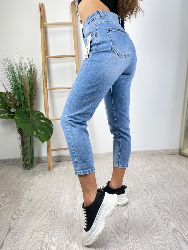 Džíny mom fit