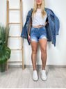Džínové push up kraťasy s cákanci a trháním na dolním okraji nohavic modré