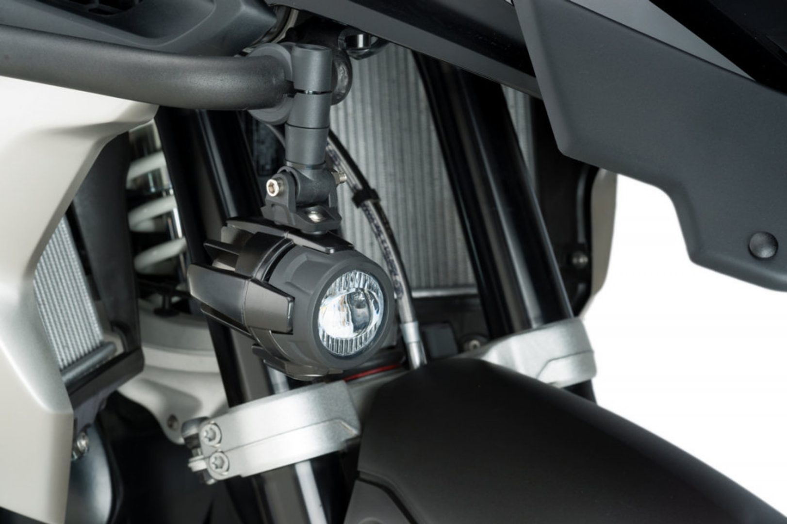 DELI, Elektrika, Dodatne luči PUIG - Ponujamo izjemno izbiro,  najkvalitetnejših nadomestnih delov ter opreme za vaš motor. Zagotovite  optimalno zmogljivost in vzdrževanje z našimi visokokakovostnimi deli.  Izboljšajte svoj slog in varnost z ... - Motodeli.net