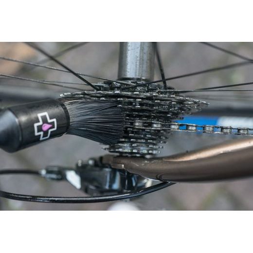 DRIVETRAIN DETAILING BRUSH MUC-OFF 368
