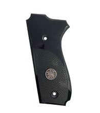 Střenky KSD Smith & Wesson 952 Performance Center černý akrylát se stříbrným logem 2