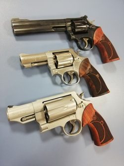 Střenky KSD Smith & Wesson K/L rám round butt Classic ořech