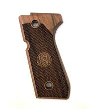 Střenky KSD Beretta 92 ořech s logem 2